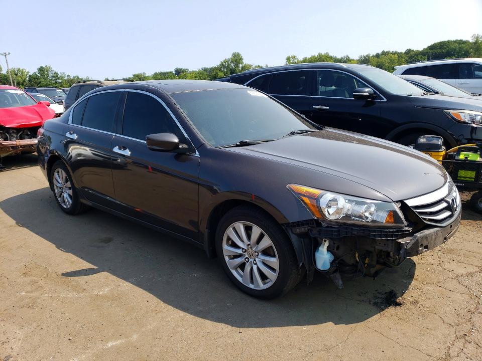 Photo 4 from auction – 2011 HONDA ACCORD with VIN 1HGCP3F84BA013436