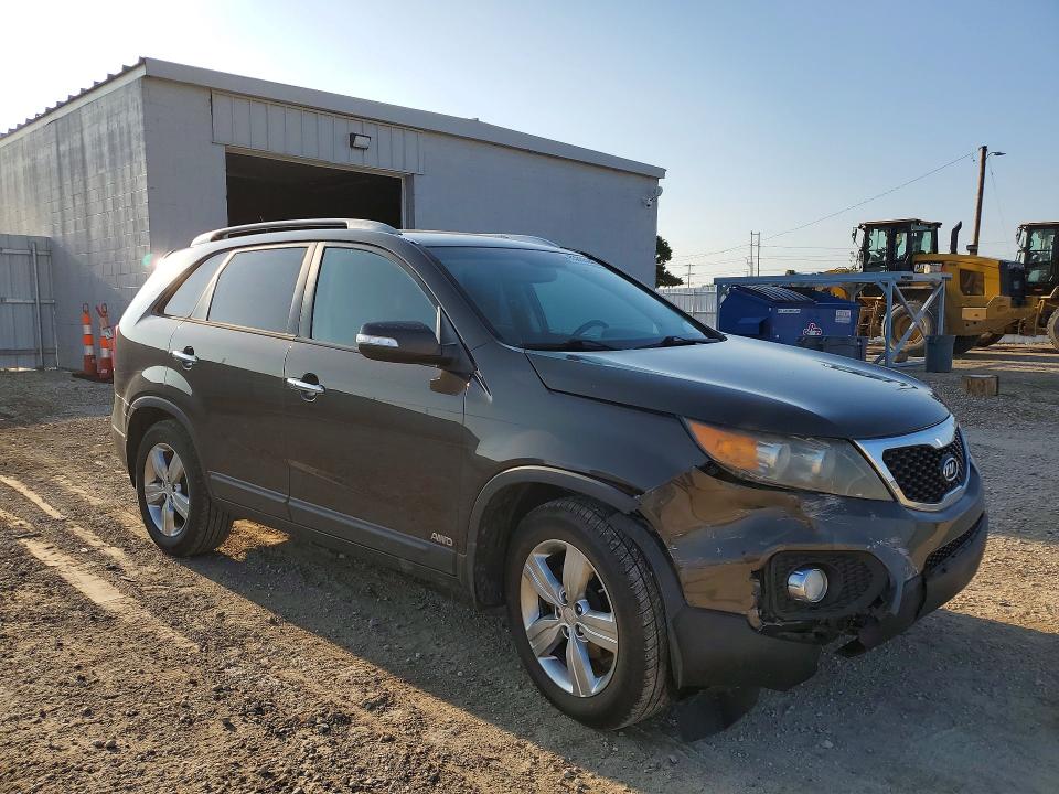 Photo 4 from auction – 2012 KIA SORENTO with VIN 5XYKUCA66CG220596