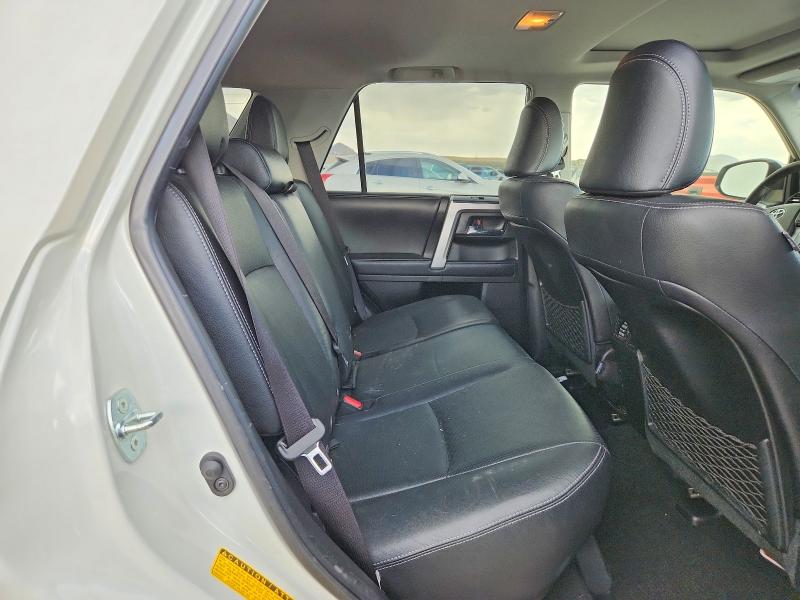 Фото 10 с аукциона – 2018 TOYOTA 4RUNNER с VIN JTEBU5JR2J5536469