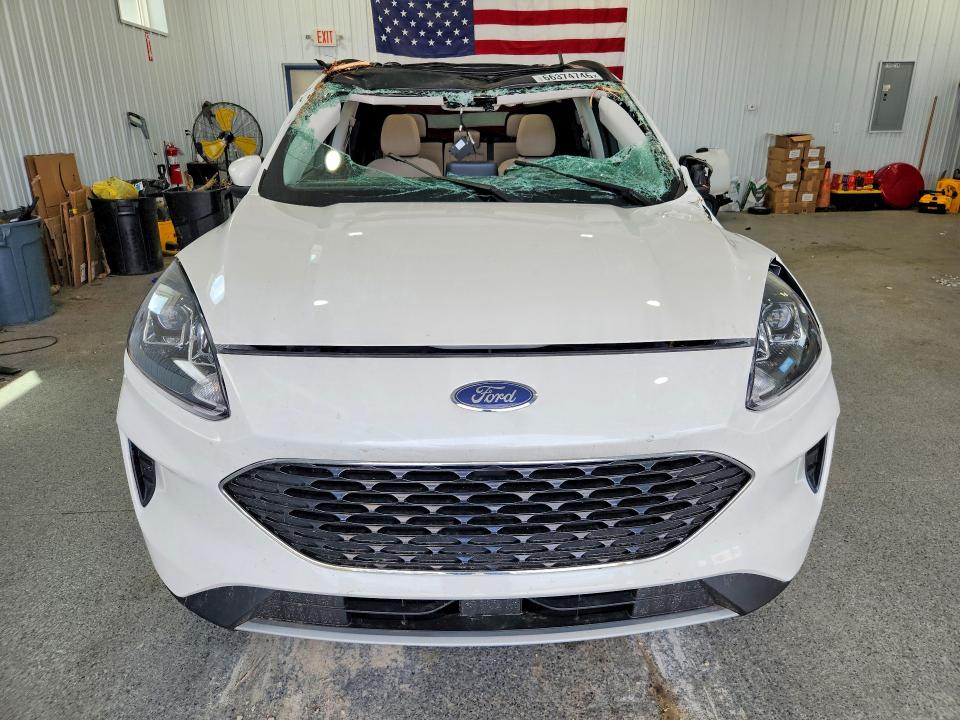 Photo 5 from auction – 2021 FORD ESCAPE with VIN 1FMCU9G68MUB00910