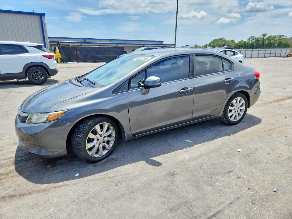 HONDA CIVIC 2012 с VIN 2HGFB2F50CH303381 - Снимка от търг