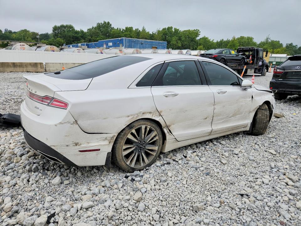 Photo 3 from auction – 2017 LINCOLN MKZ with VIN 3LN6L5F96HR643254