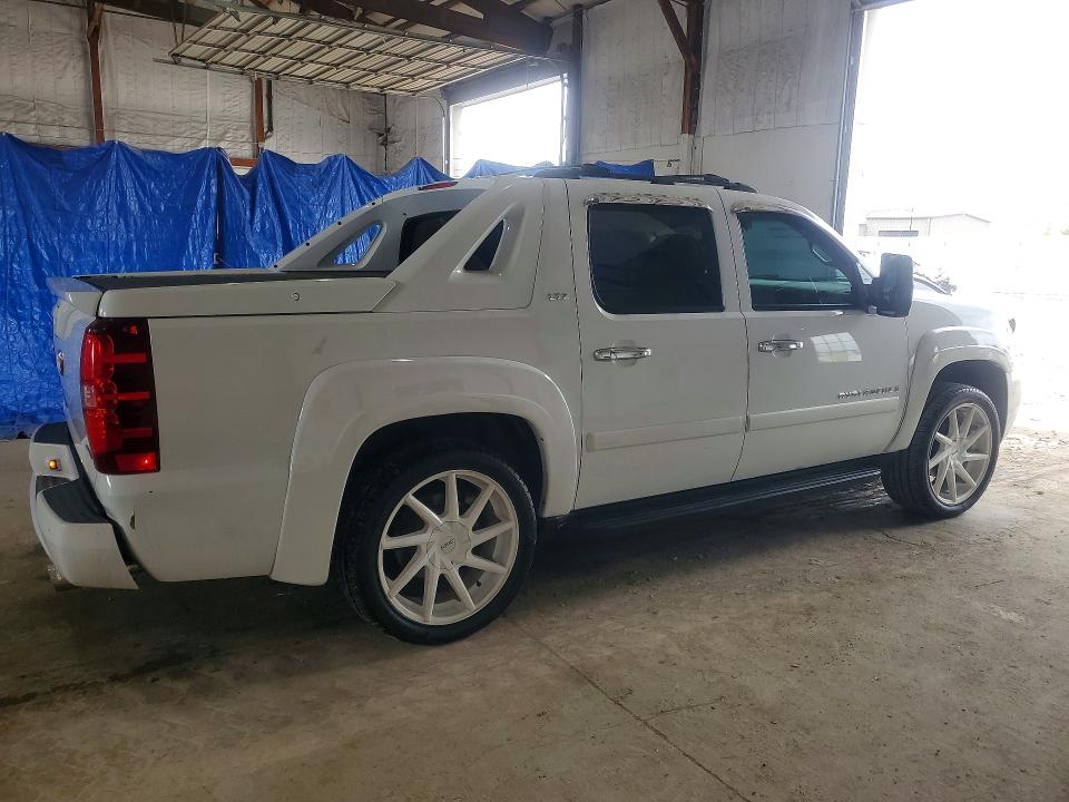 Photo 3 from auction – 2007 CHEVROLET AVALANCHE with VIN 3GNEC12047G209237