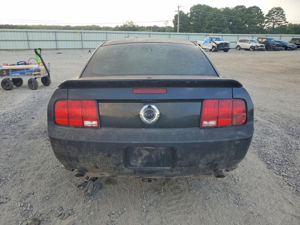 Photo 6 from auction – 2008 FORD MUSTANG with VIN 1ZVHT82H585164870