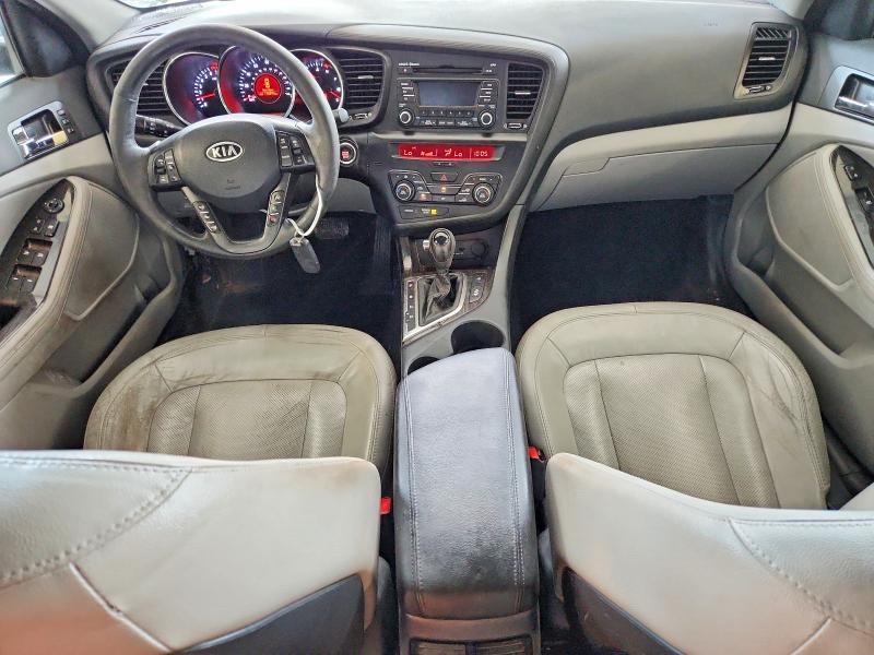 Photo 8 from auction – 2011 KIA OPTIMA with VIN KNAGN4A72B5099720