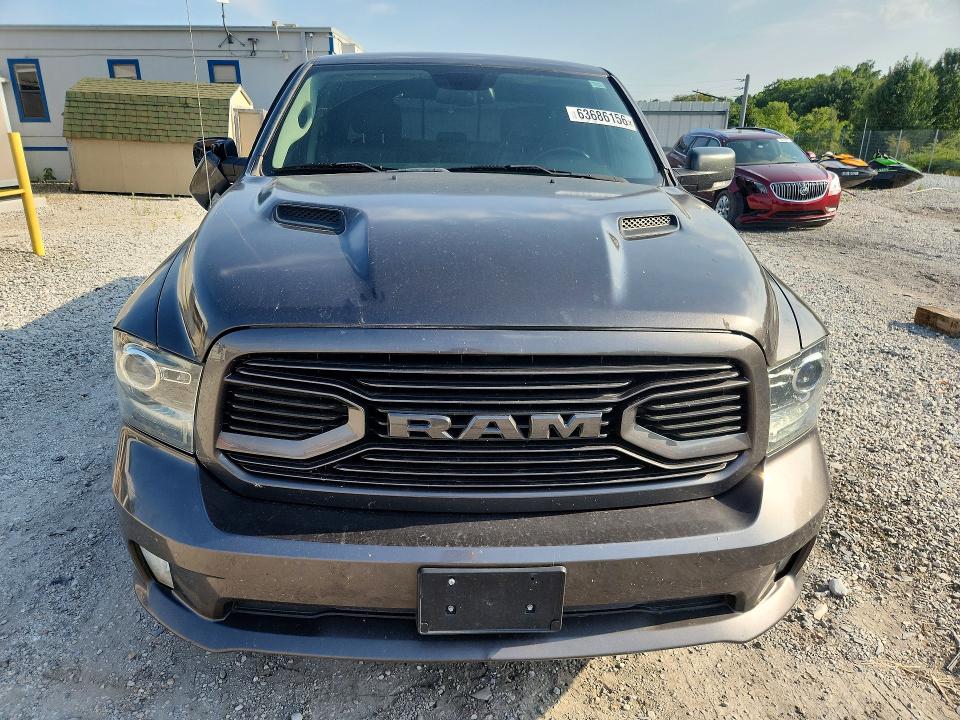 Photo 5 from auction – 2018 RAM 1500 with VIN 1C6RR7MT5JS114051