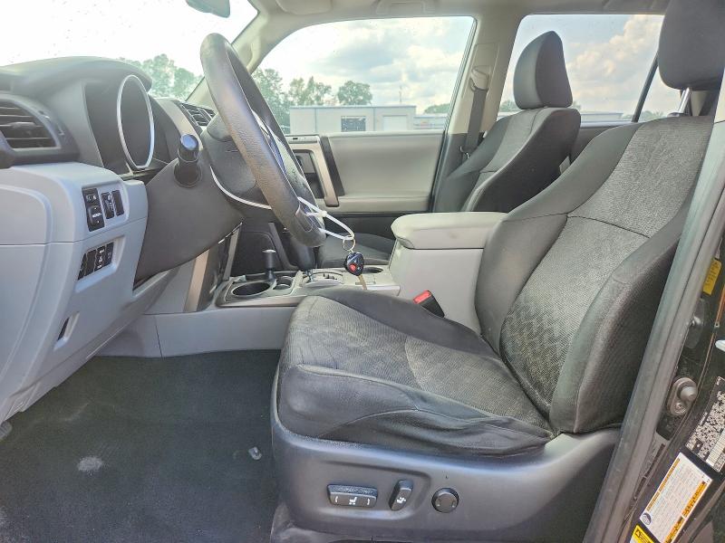 Photo 7 from auction – 2010 TOYOTA 4RUNNER with VIN JTEBU5JR1A5032611