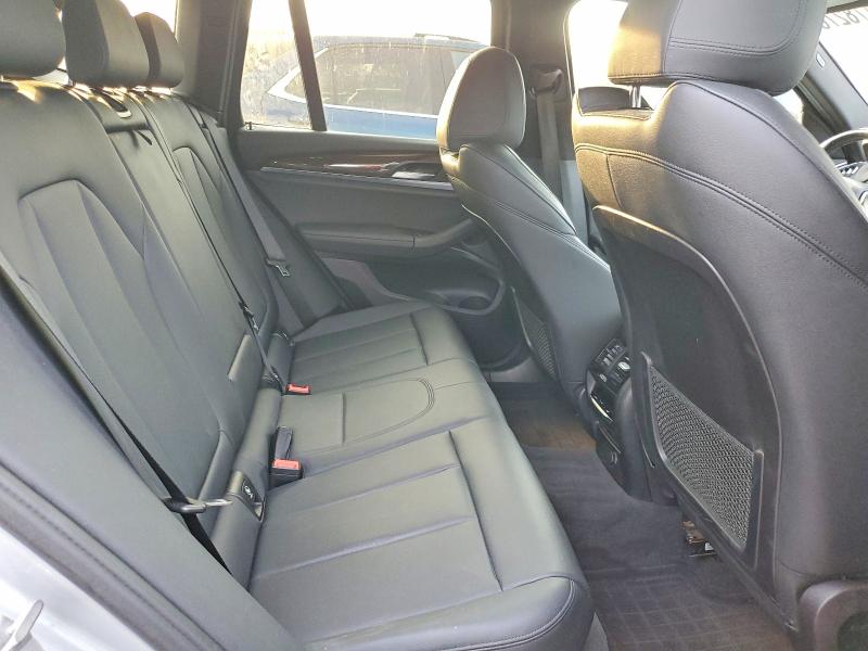 Photo 11 from auction – 2019 BMW X3 with VIN 5UXTR9C50KLR10231