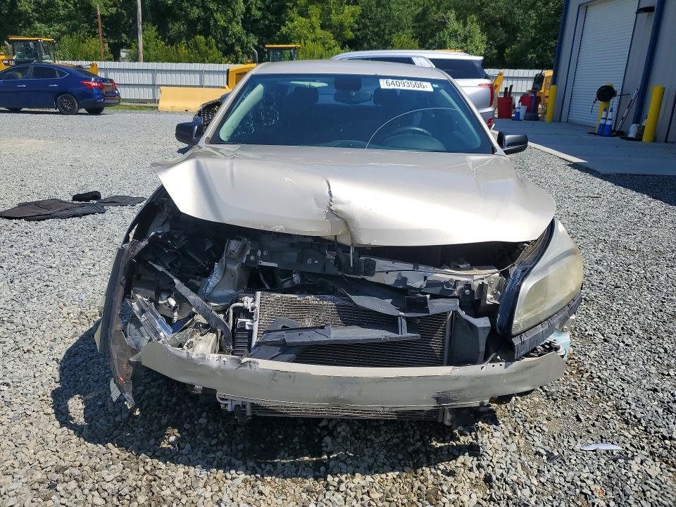 Photo 5 from auction – 2014 CHEVROLET MALIBU with VIN 1G11B5SLXEF290005