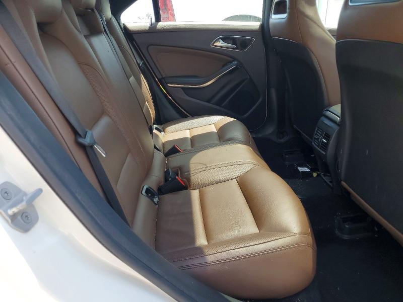 Photo 10 from auction – 2014 MERCEDES-BENZ CLA with VIN WDDSJ4EB8EN043024