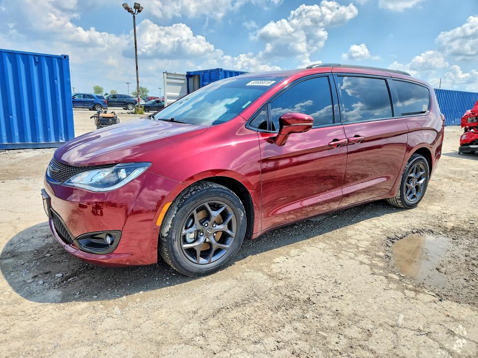 CHRYSLER PACIFICA 2018 with VIN 2C4RC1GG7JR354175 - Photo from auction
