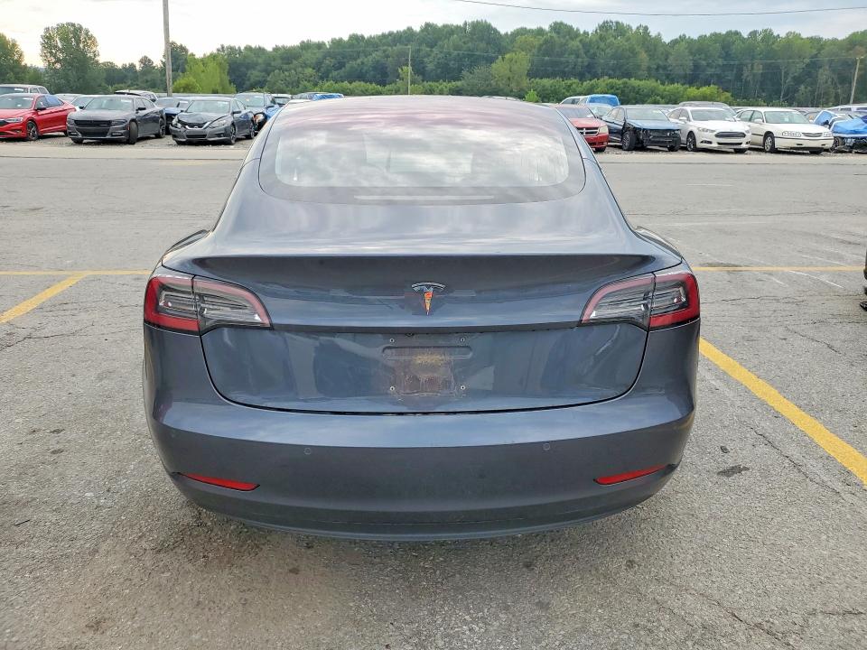 Photo 6 from auction – 2018 TESLA MODEL 3 with VIN 5YJ3E1EA2JF036541