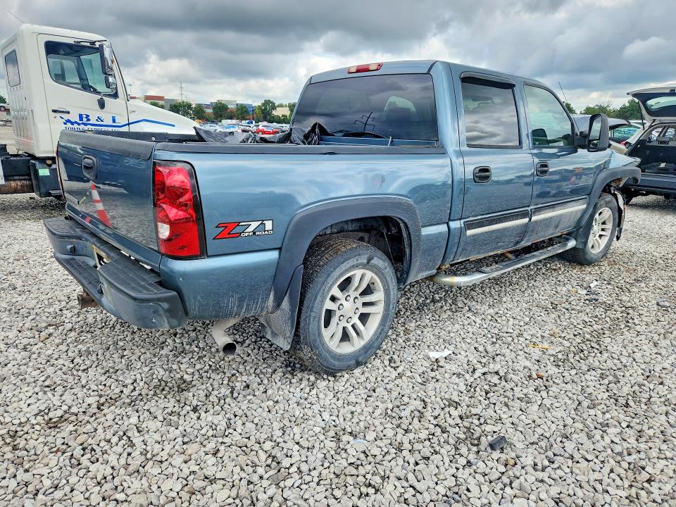 Photo 3 from auction – 2006 CHEVROLET SILVERADO with VIN 2GCEK13T861148731