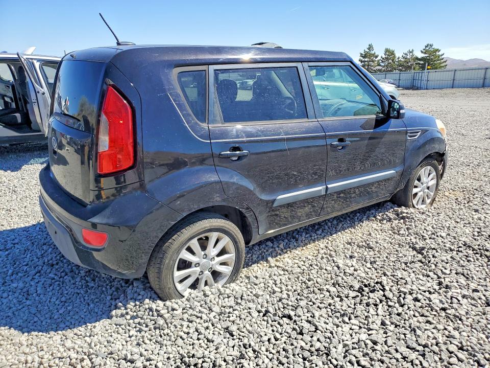 Foto 3 de la subasta – 2012 KIA SOUL con VIN KNDJT2A61C7380844