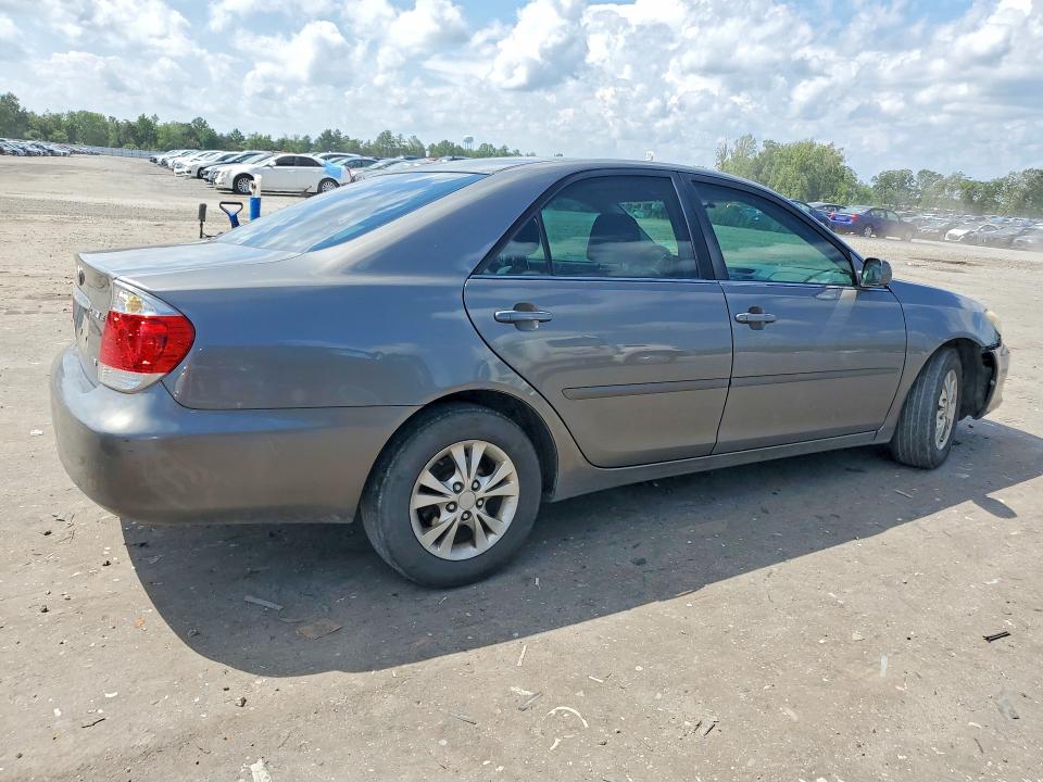 Photo 3 from auction – 2005 TOYOTA CAMRY with VIN 4T1BF32K75U618029