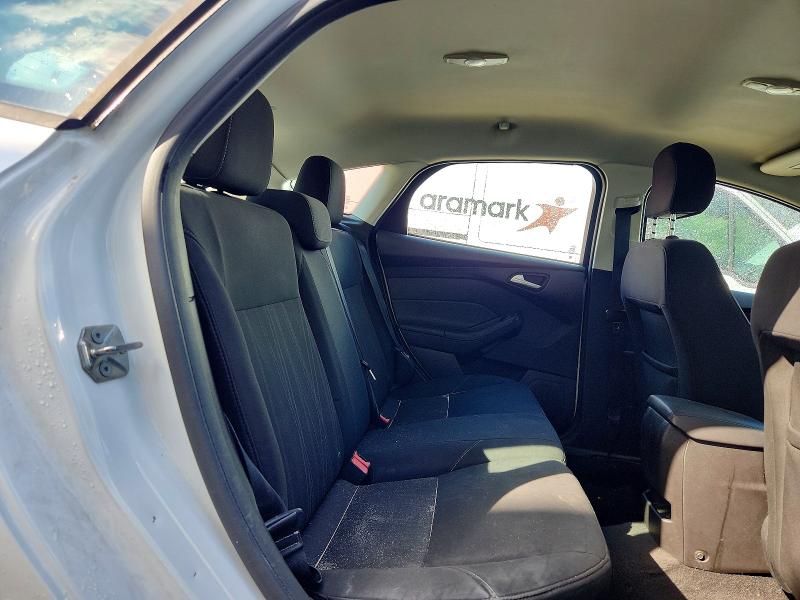 Photo 10 from auction – 2017 FORD FOCUS with VIN 1FADP3K23HL263693