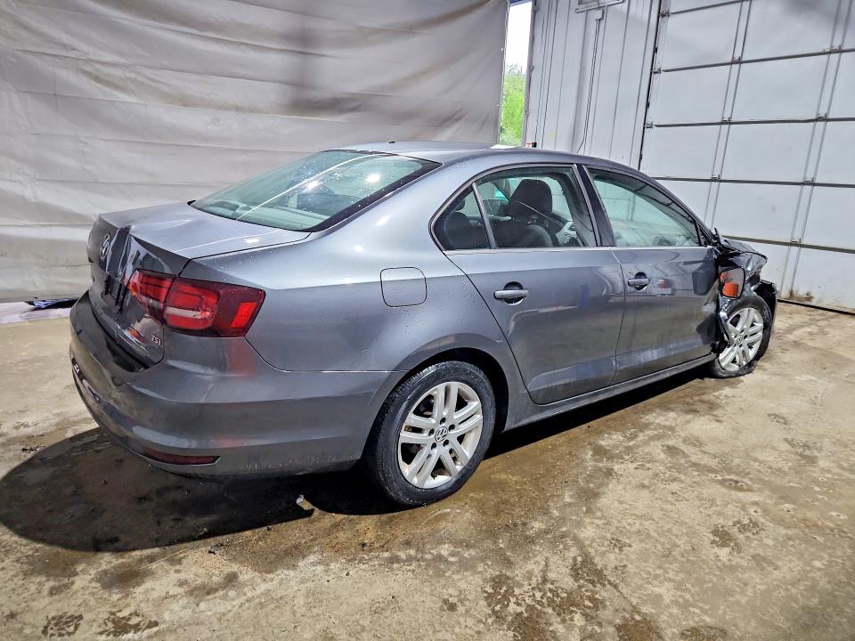Photo 3 from auction – 2017 VOLKSWAGEN JETTA with VIN 3VW167AJXHM344105