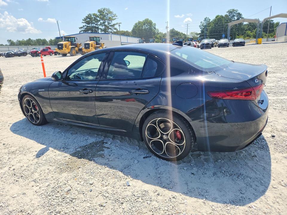 Photo 2 from auction – 2023 ALFA ROMEO GIULIA with VIN ZARFAMBN8P7675982