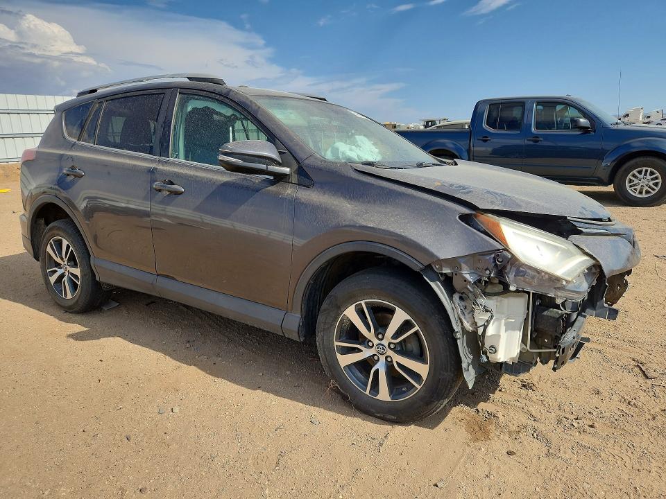 Photo 4 from auction – 2016 TOYOTA RAV4 with VIN 2T3WFREV9GW302071