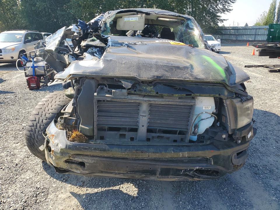 Photo 5 from auction – 2019 RAM 1500 with VIN 1C6SRFBT0KN520172