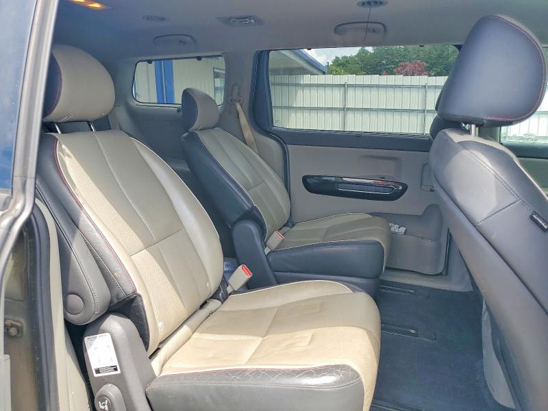 Photo 11 from auction – 2016 KIA SEDONA with VIN KNDMC5C18G6173637