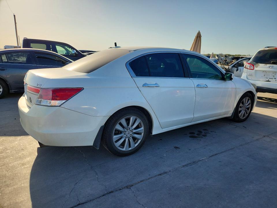 Photo 3 from auction – 2012 HONDA ACCORD with VIN 1HGCP3F89CA028659