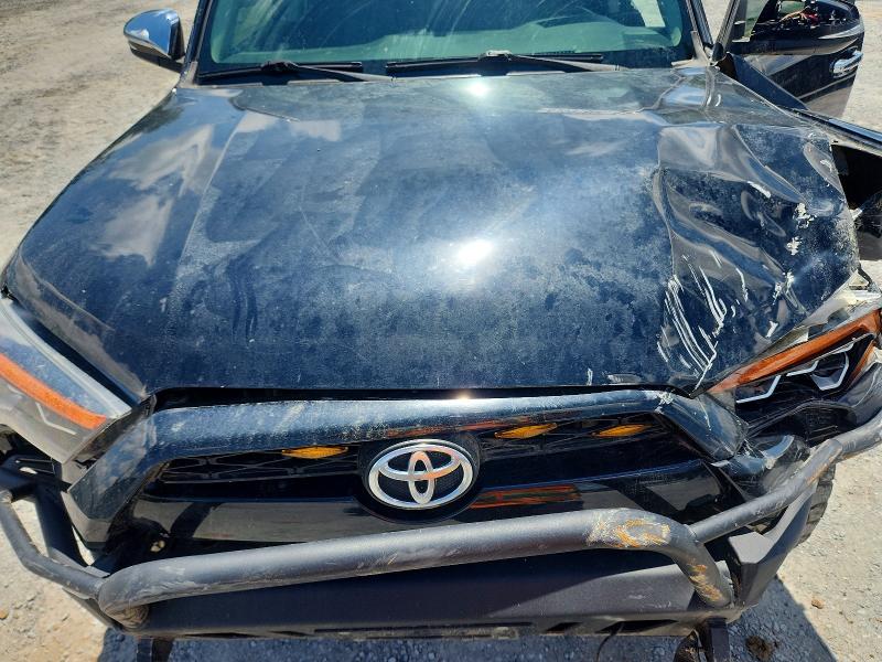 Photo 12 from auction – 2017 TOYOTA 4RUNNER with VIN JTEBU5JR6H5429919