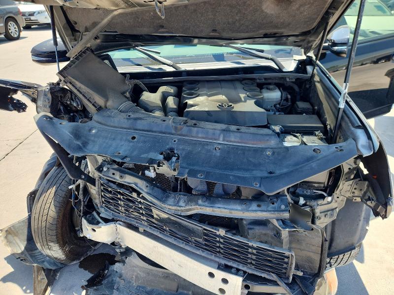 Photo 12 from auction – 2020 TOYOTA 4RUNNER with VIN JTEBU5JR2L5800132