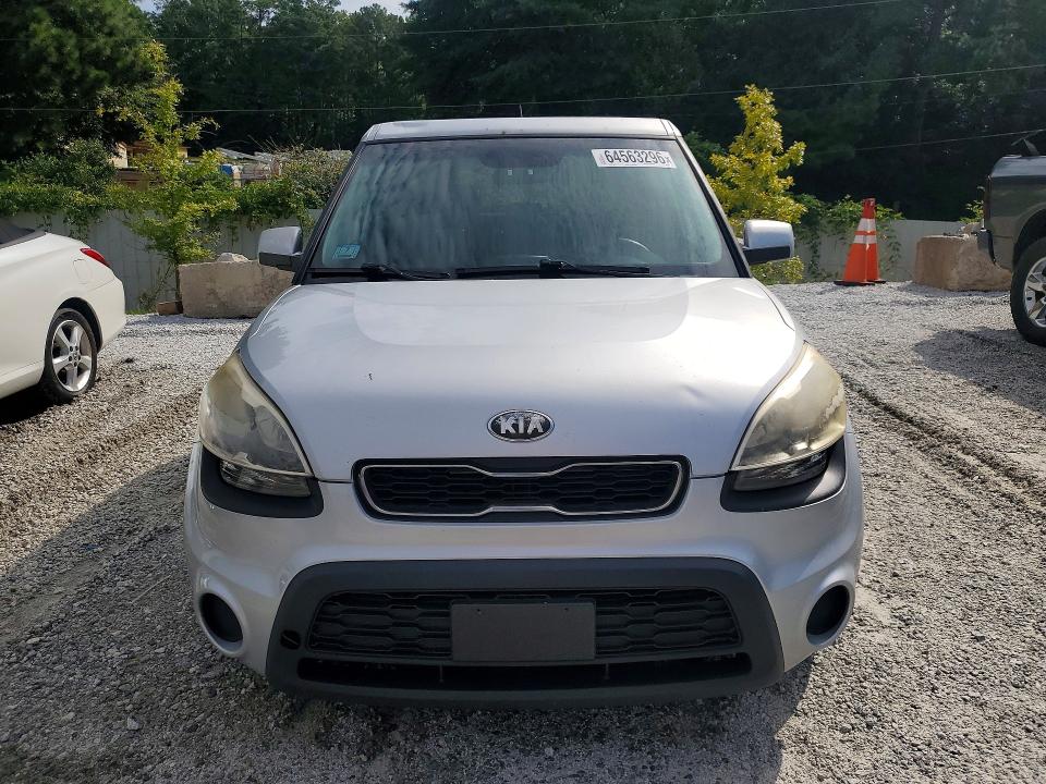 Photo 5 from auction – 2013 KIA SOUL with VIN KNDJT2A5XD7754778