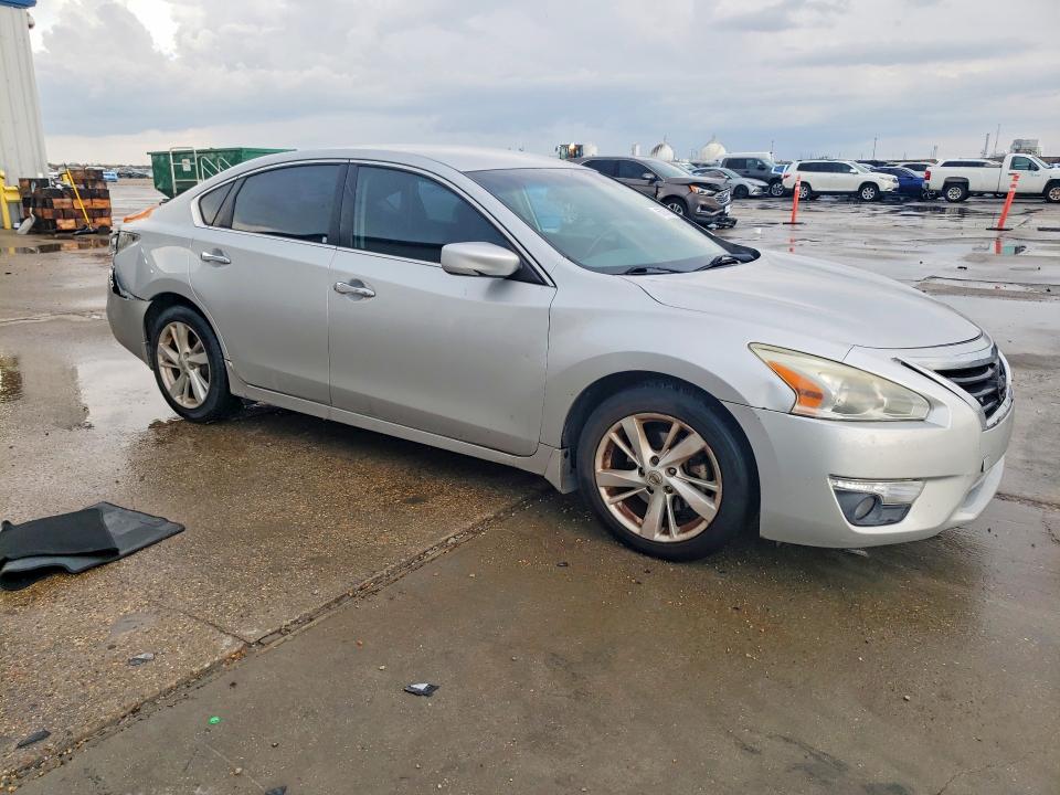 Photo 4 from auction – 2015 NISSAN ALTIMA with VIN 1N4AL3AP4FC266059