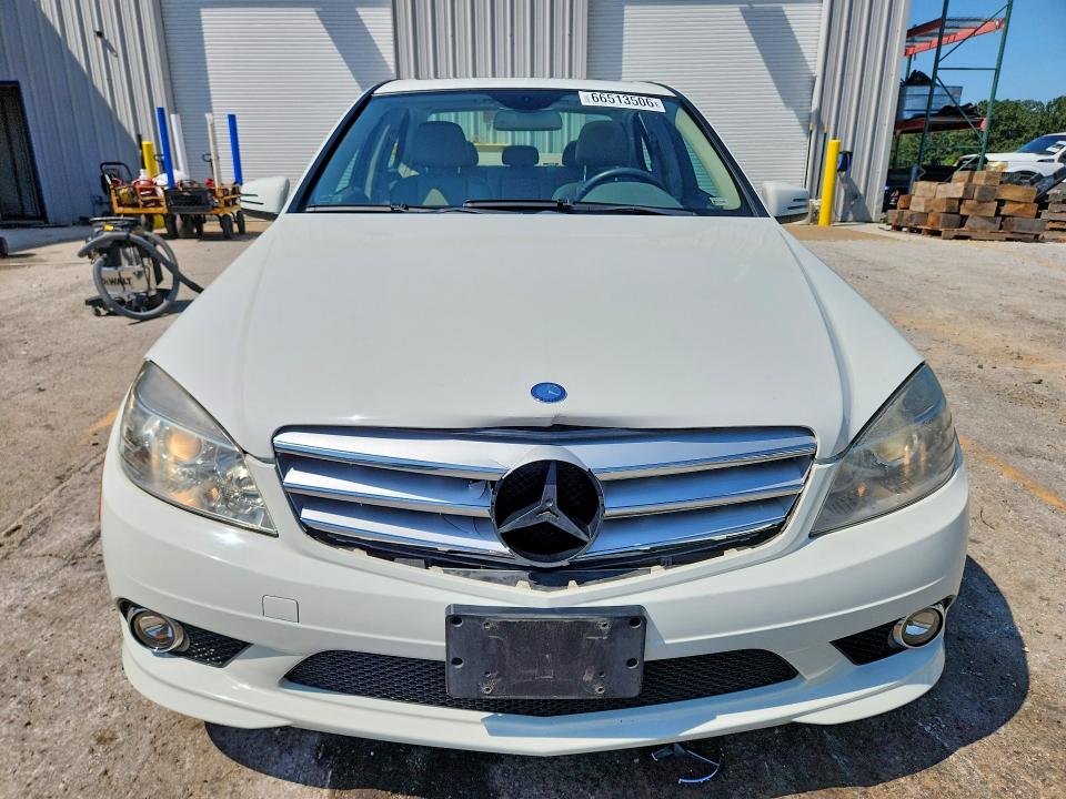 Photo 5 from auction – 2010 MERCEDES-BENZ C with VIN WDDGF8BB0AR104517