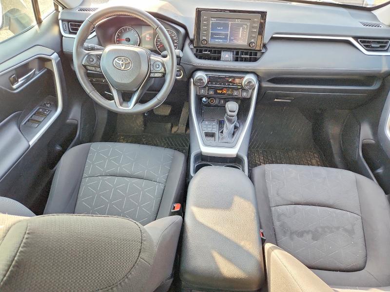 Photo 8 from auction – 2021 TOYOTA RAV4 with VIN 2T3R1RFV0MW156052