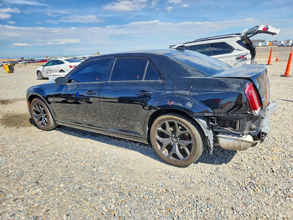 Photo 2 from auction – 2021 CHRYSLER 300 with VIN 2C3CCAAG3MH505199