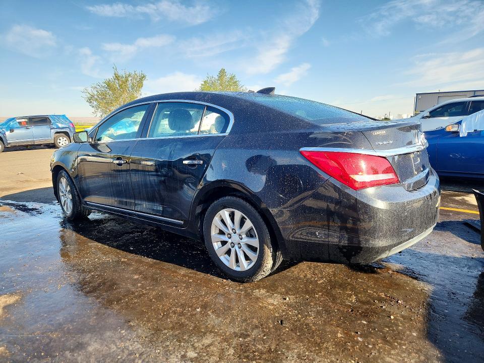 Foto 2 de la subasta – 2015 BUICK LACROSSE con VIN 1G4GB5GR4FF318103