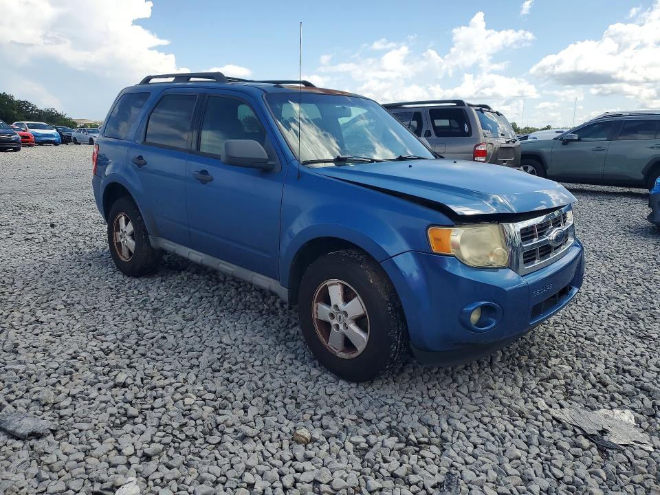 Photo 4 from auction – 2009 FORD ESCAPE with VIN 1FMCU03G19KD11105