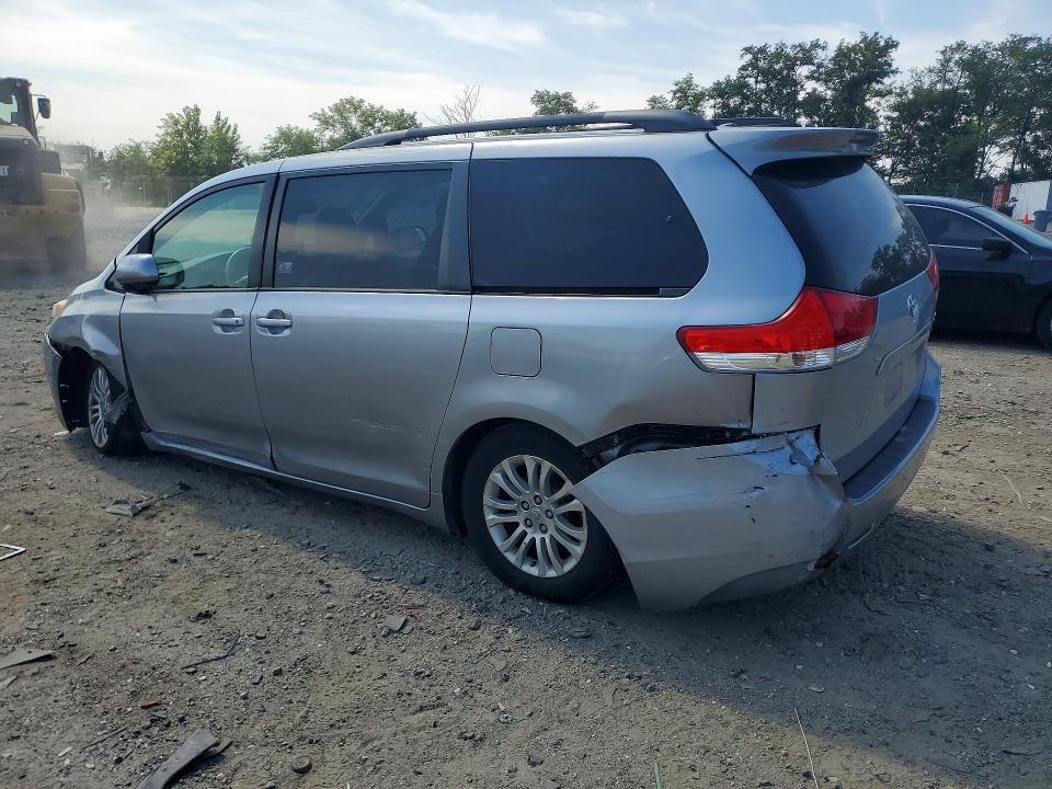Photo 2 from auction – 2012 TOYOTA SIENNA with VIN 5TDYK3DC2CS242776