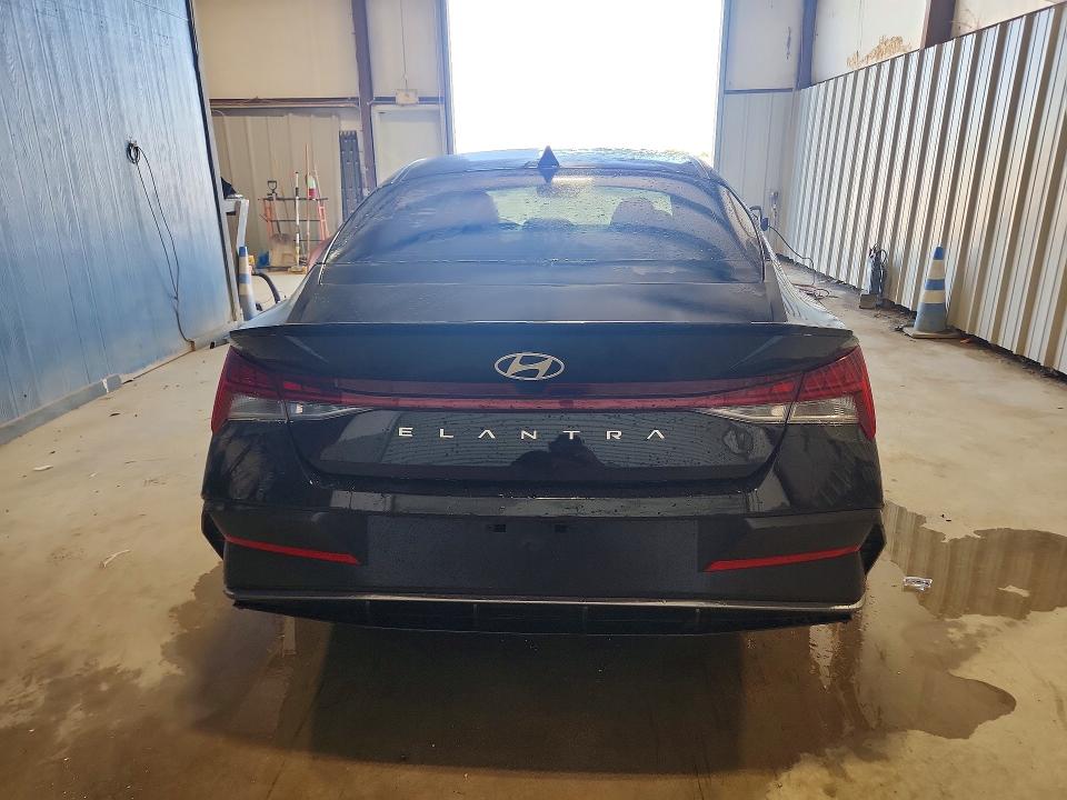Photo 6 from auction – 2026 HYUNDAI ELANTRA with VIN KMHLS4DGXTU212936