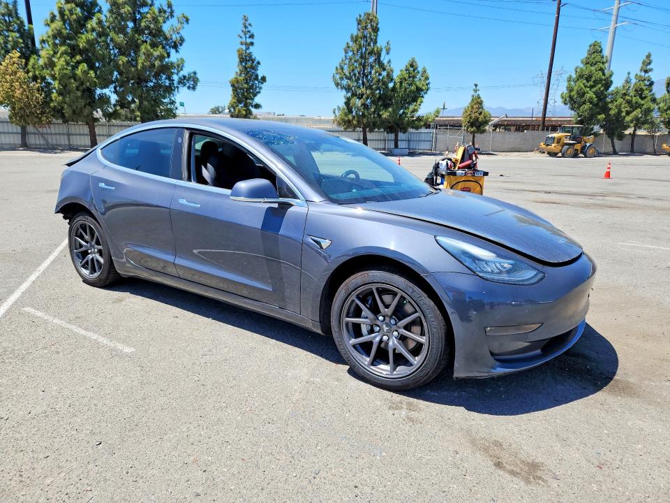 Photo 4 from auction – 2019 TESLA MODEL 3 with VIN 5YJ3E1EA2KF331365