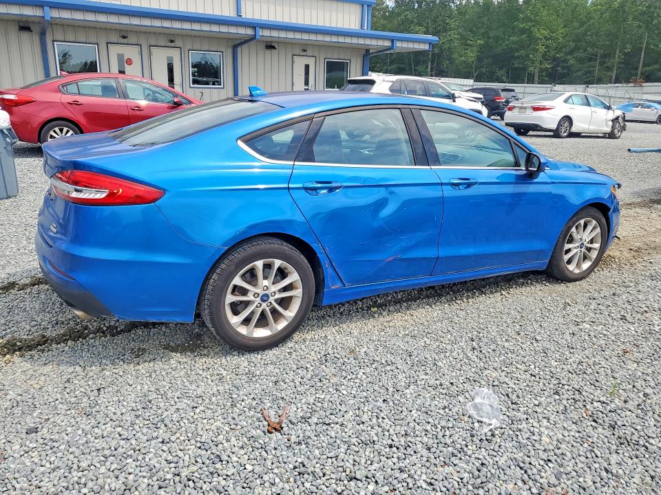 Photo 3 from auction – 2019 FORD FUSION with VIN 3FA6P0HD3KR246420