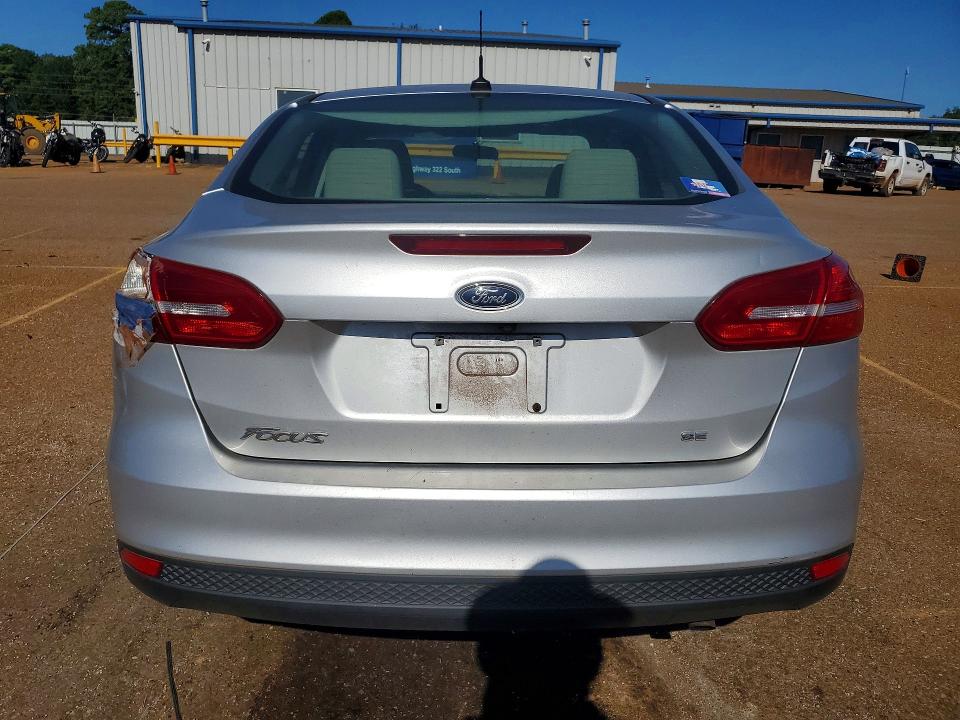 Photo 6 from auction – 2018 FORD FOCUS with VIN 1FADP3F24JL317017