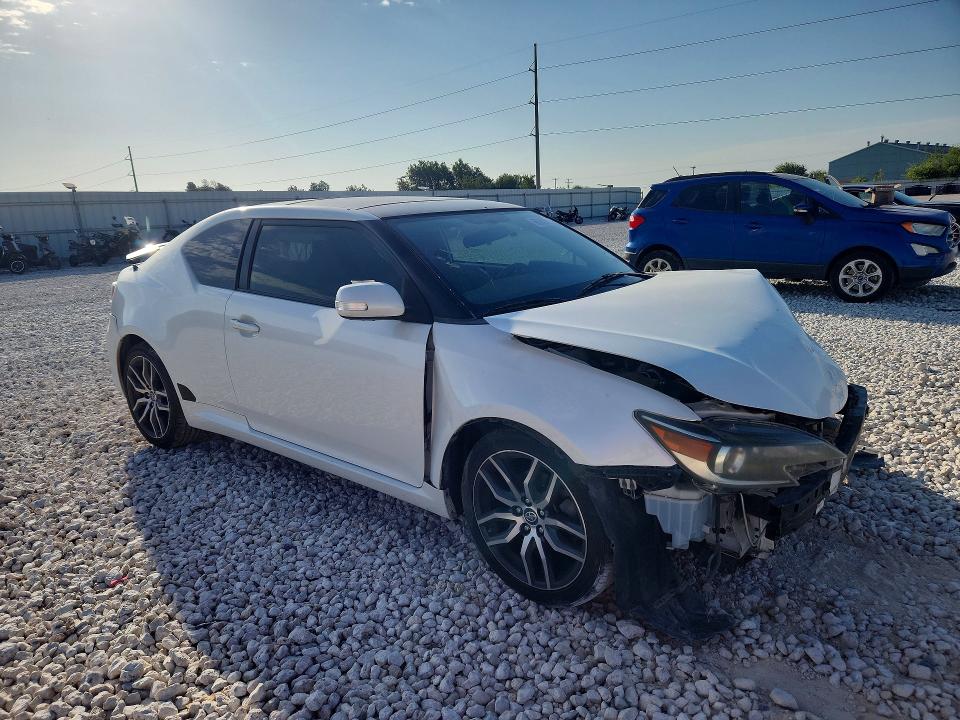 Photo 4 from auction – 2015 SCION TC with VIN JTKJF5C71F3094012