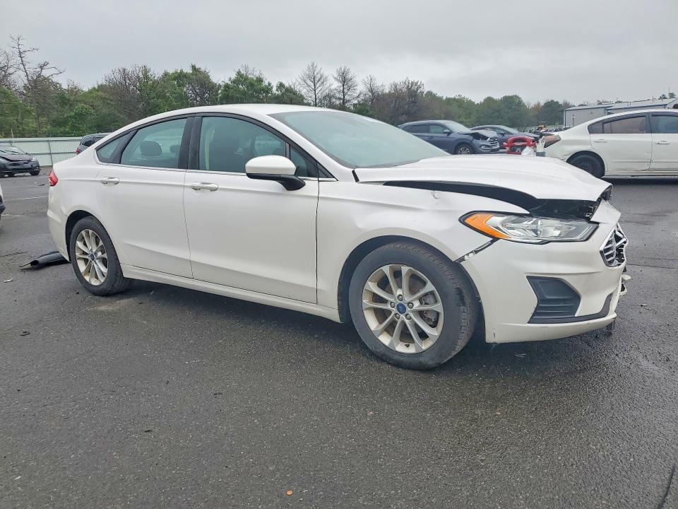 Photo 4 from auction – 2019 FORD FUSION with VIN 3FA6P0HDXKR244809