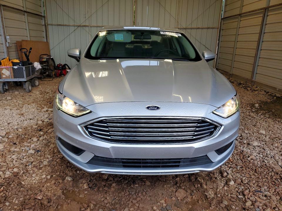 Photo 5 from auction – 2018 FORD FUSION with VIN 3FA6P0LU8JR207912