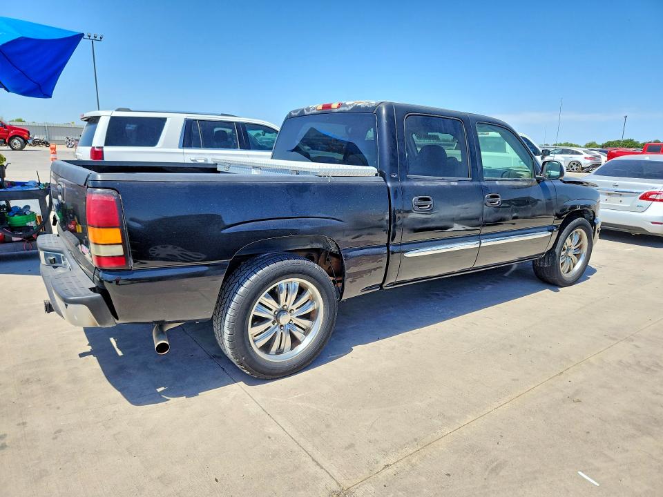 Photo 3 from auction – 2004 GMC NEW SIERRA with VIN 2GTEC13T541424339