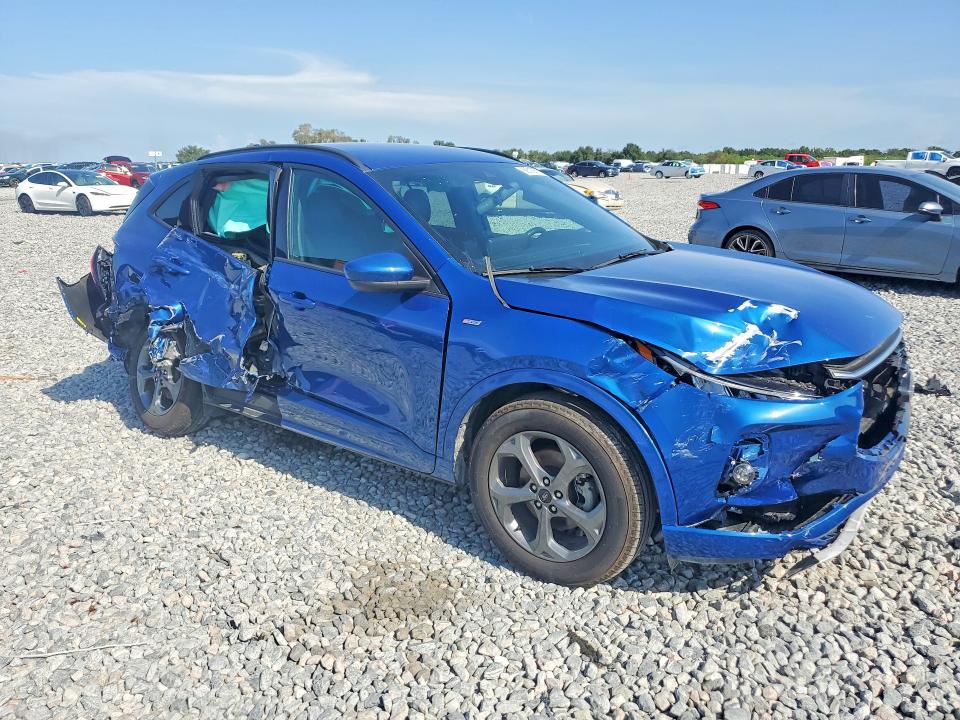 Фото 4 с аукциона – 2023 FORD ESCAPE с VIN 1FMCU9NA3PUB43353