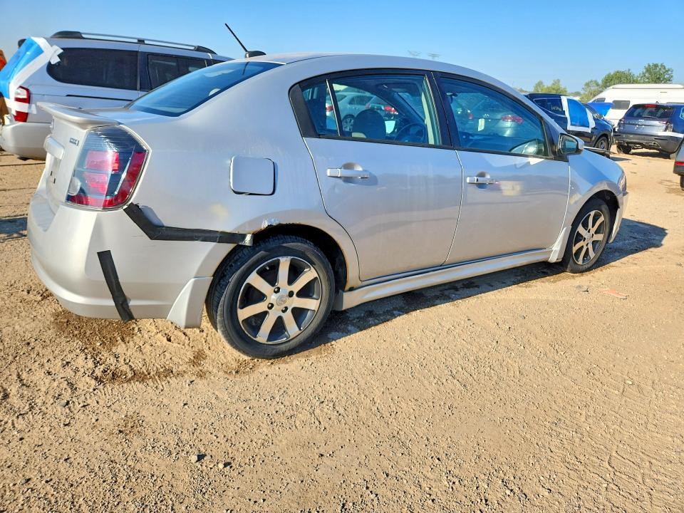 Photo 3 from auction – 2012 NISSAN SENTRA with VIN 3N1AB6AP5CL705268