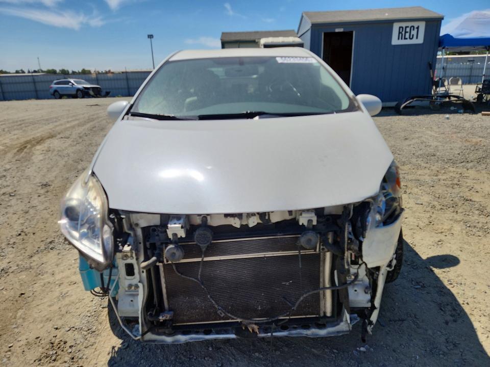 Photo 5 from auction – 2015 TOYOTA PRIUS with VIN JTDKN3DU5F0410343