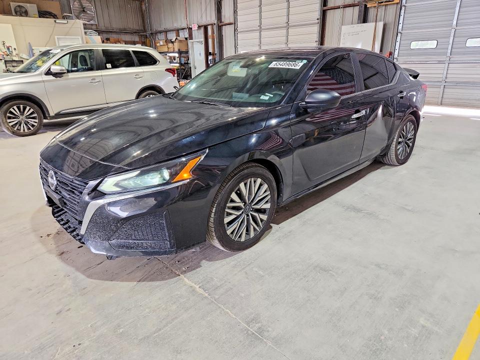 NISSAN ALTIMA 2024 مع رقم تعريف المركبة 1N4BL4DV7RN348302 - صورة من المزاد