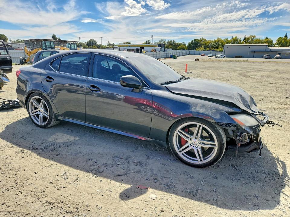 Zdjęcie 4 z aukcji – 2007 LEXUS IS z VIN JTHBE262472012129