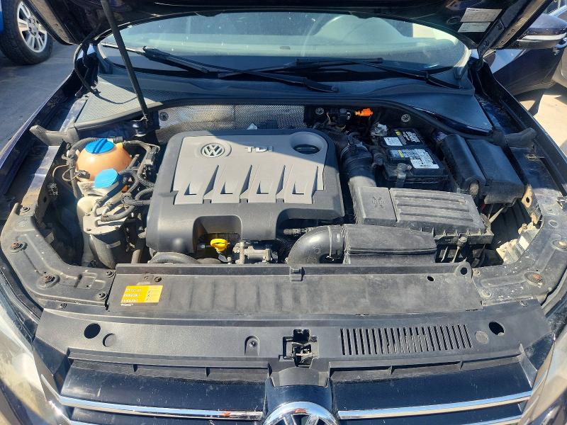 Photo 11 from auction – 2014 VOLKSWAGEN PASSAT with VIN 1VWBN7A3XEC105899